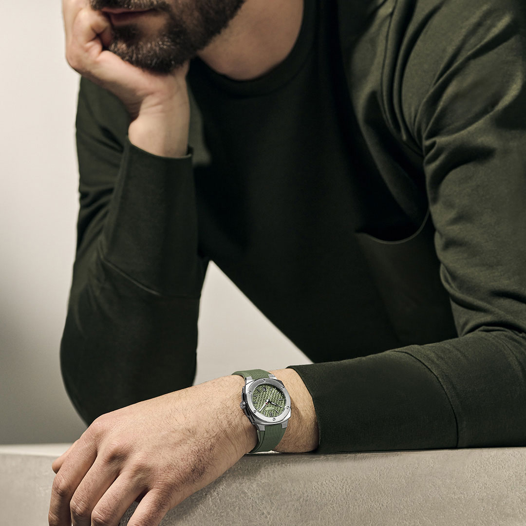 Reloj Alpina Alpiner Extreme Quartz Verde AL-220K2AE6 - Imagen 4